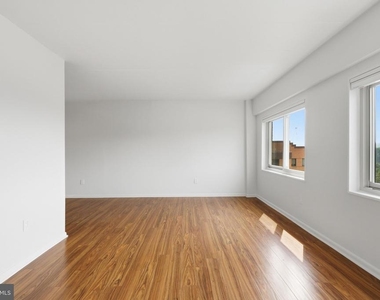 200 Locust Street Se - Photo Thumbnail 6