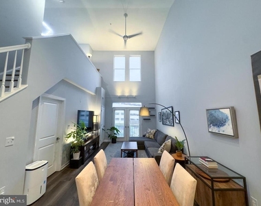 2665 Prosperity Avenue - Photo Thumbnail 4