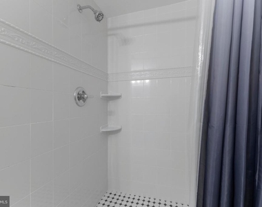 5267 Leestone Court - Photo Thumbnail 15