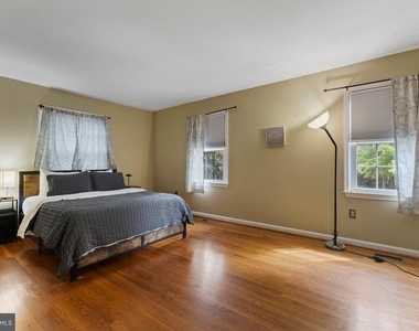5267 Leestone Court - Photo Thumbnail 21