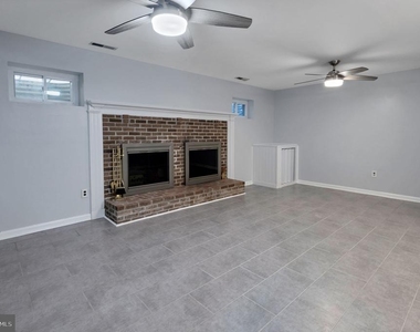 6414 Seven Oaks Court - Photo Thumbnail 20