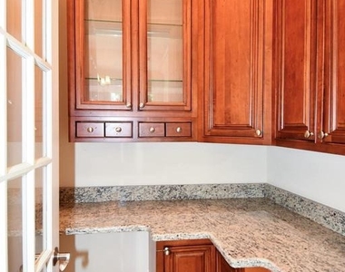 7104 Old Dominion Drive - Photo Thumbnail 19