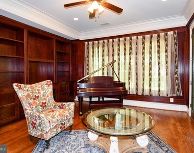 7104 Old Dominion Drive - Photo Thumbnail 12