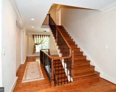 7104 Old Dominion Drive - Photo Thumbnail 32