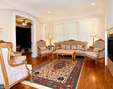 7104 Old Dominion Drive - Photo Thumbnail 7