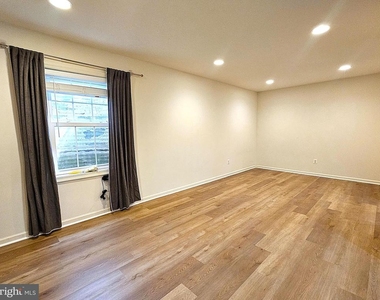 3956 Bradwater Street - Photo Thumbnail 30