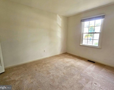 3956 Bradwater Street - Photo Thumbnail 13