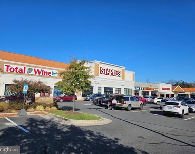 3956 Bradwater Street - Photo Thumbnail 36