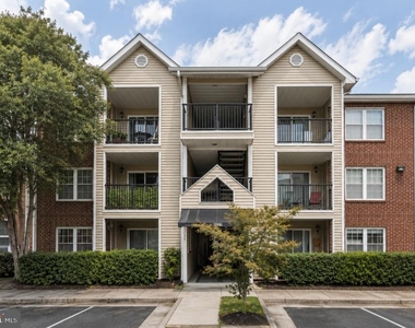 3306 Wyndham Circle - Photo Thumbnail 20