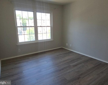 3306 Wyndham Circle - Photo Thumbnail 13