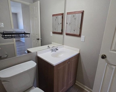 3306 Wyndham Circle - Photo Thumbnail 17