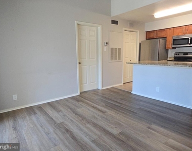 3306 Wyndham Circle - Photo Thumbnail 8