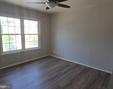3306 Wyndham Circle - Photo Thumbnail 12