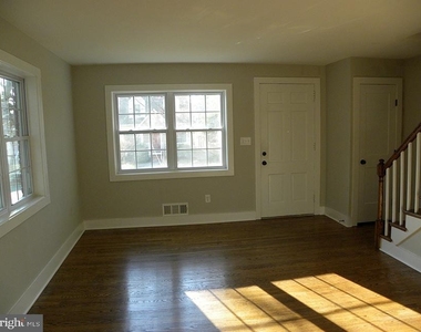 609 Ramsey Street - Photo Thumbnail 2