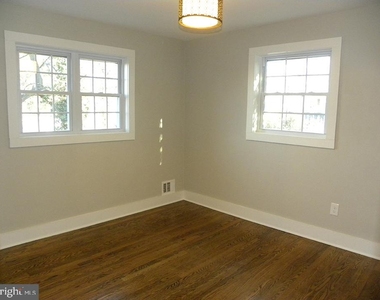 609 Ramsey Street - Photo Thumbnail 9