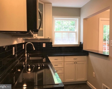 21 E Myrtle Street - Photo Thumbnail 7