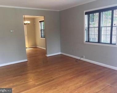 21 E Myrtle Street - Photo Thumbnail 1