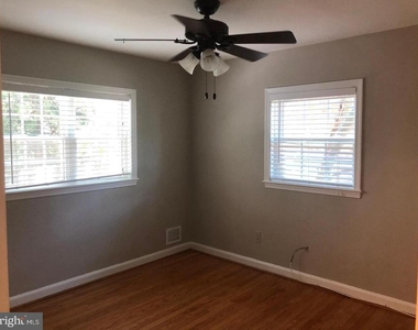 21 E Myrtle Street - Photo Thumbnail 15