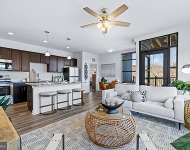 190 Cambridge Blvd - Photo Thumbnail 9