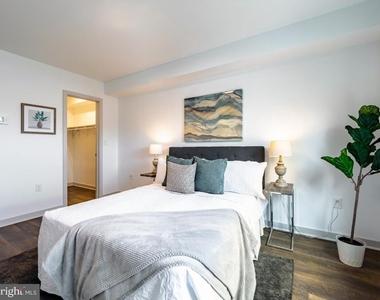 8327 Ridge Avenue - Photo Thumbnail 1