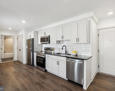 6808 Ridge Avenue - Photo Thumbnail 1