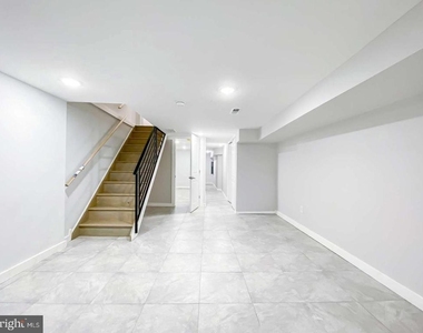 3226 Page Street - Photo Thumbnail 10