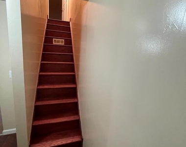 537 N 13th Street - Photo Thumbnail 15