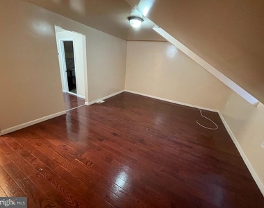 537 N 13th Street - Photo Thumbnail 18