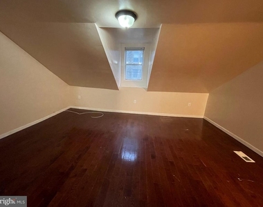 537 N 13th Street - Photo Thumbnail 16