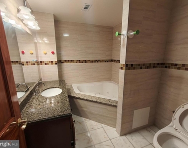1106 Wallace Street - Photo Thumbnail 18