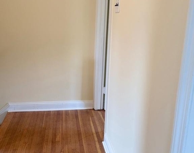 249 Glendale Road - Photo Thumbnail 8