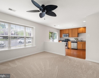 103 Granite Lane - Photo Thumbnail 6