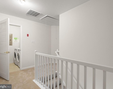 103 Granite Lane - Photo Thumbnail 33