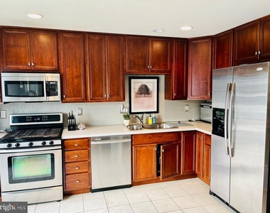 223 Flagstone Road - Photo Thumbnail 10