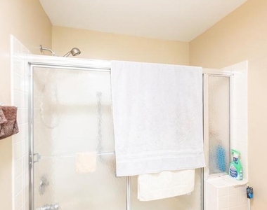 6 Patrick Henry Court - Photo Thumbnail 19