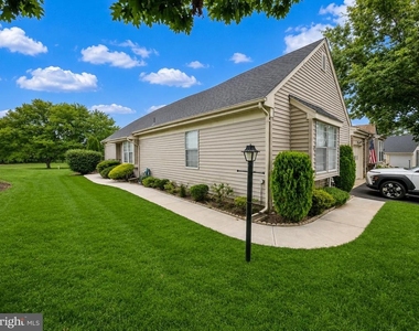 6 Patrick Henry Court - Photo Thumbnail 1