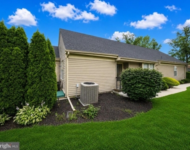 6 Patrick Henry Court - Photo Thumbnail 21