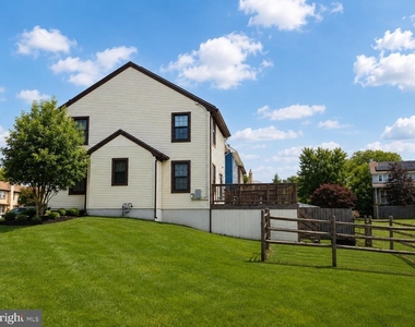 601 Magnolia Court - Photo Thumbnail 12