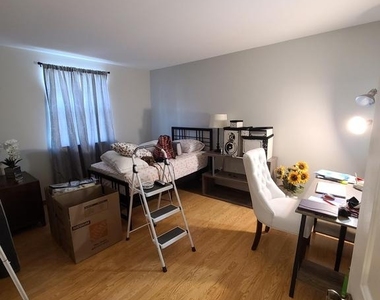 1105 Jonathan Lane - Photo Thumbnail 13