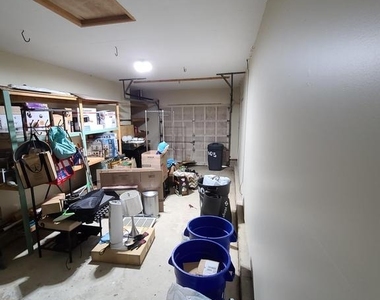 1105 Jonathan Lane - Photo Thumbnail 19
