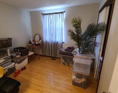 1105 Jonathan Lane - Photo Thumbnail 14