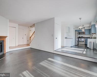 13907 Concord Avenue - Photo Thumbnail 21