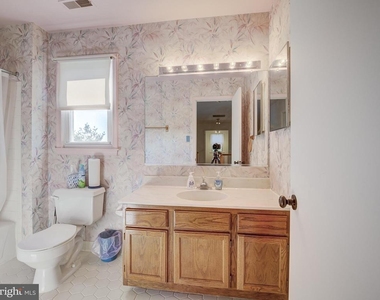 13907 Concord Avenue - Photo Thumbnail 36