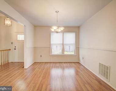 13907 Concord Avenue - Photo Thumbnail 13