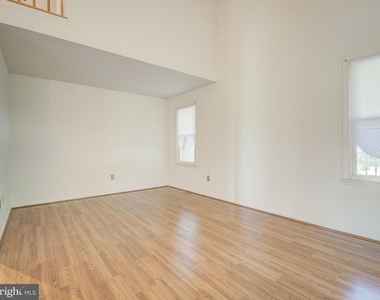 13907 Concord Avenue - Photo Thumbnail 11