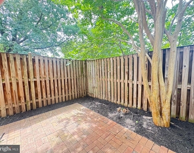 7233 Mill Creek Court - Photo Thumbnail 29