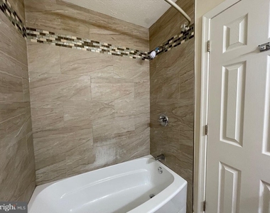 7233 Mill Creek Court - Photo Thumbnail 11