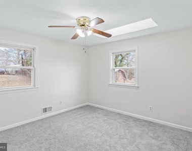 4502 Henderson Road - Photo Thumbnail 22