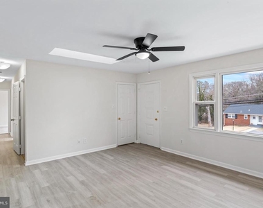 4502 Henderson Road - Photo Thumbnail 7