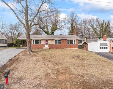 4502 Henderson Road - Photo Thumbnail 4